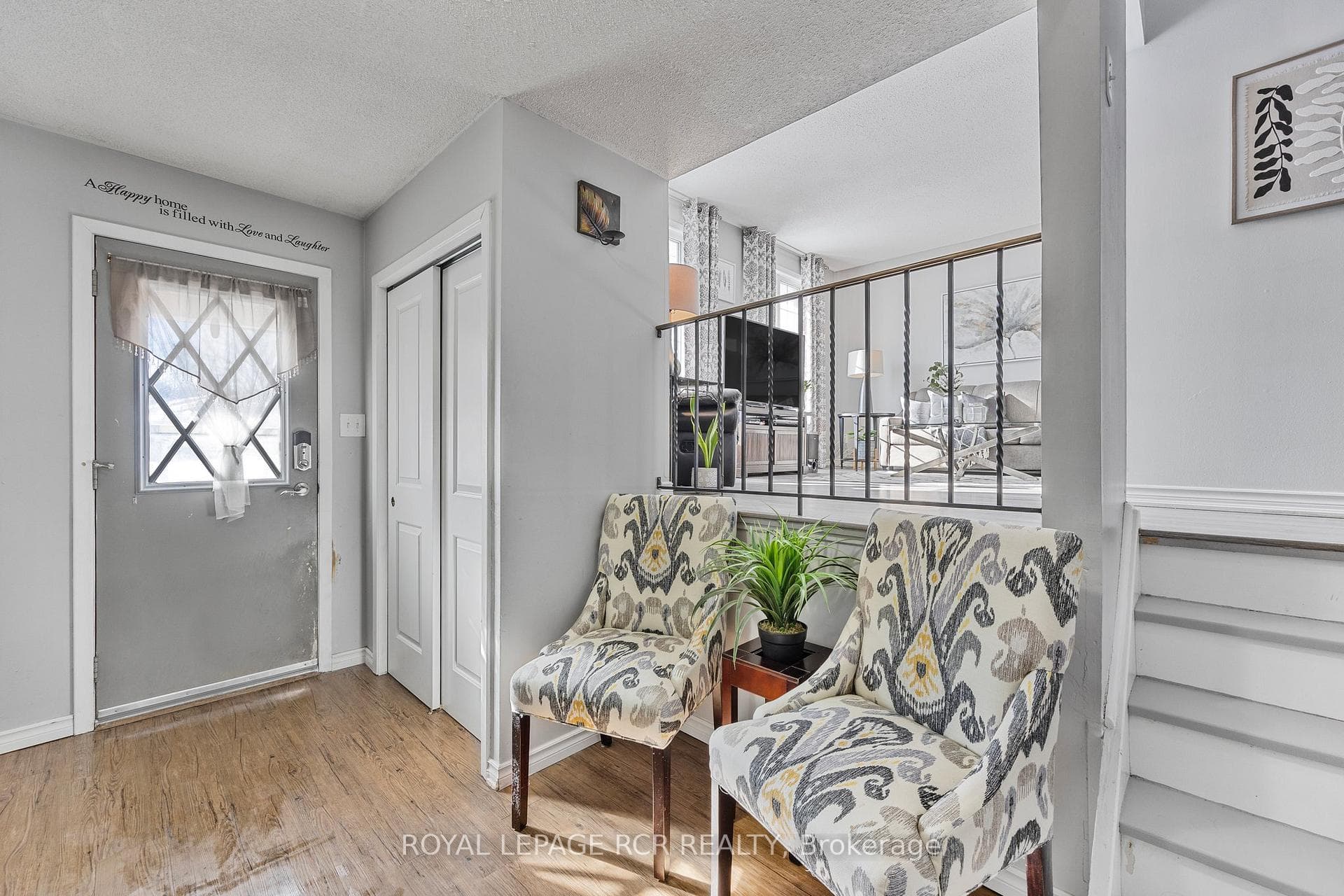 35 Diane Drive photo 5