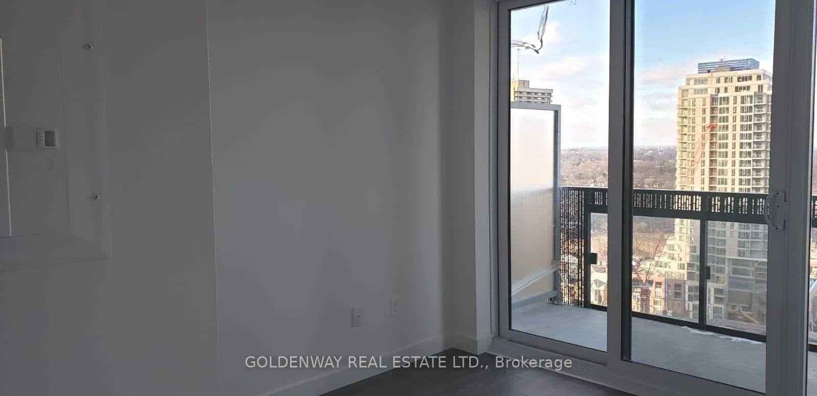 8 Eglinton Avenue Unit 1706 photo 6