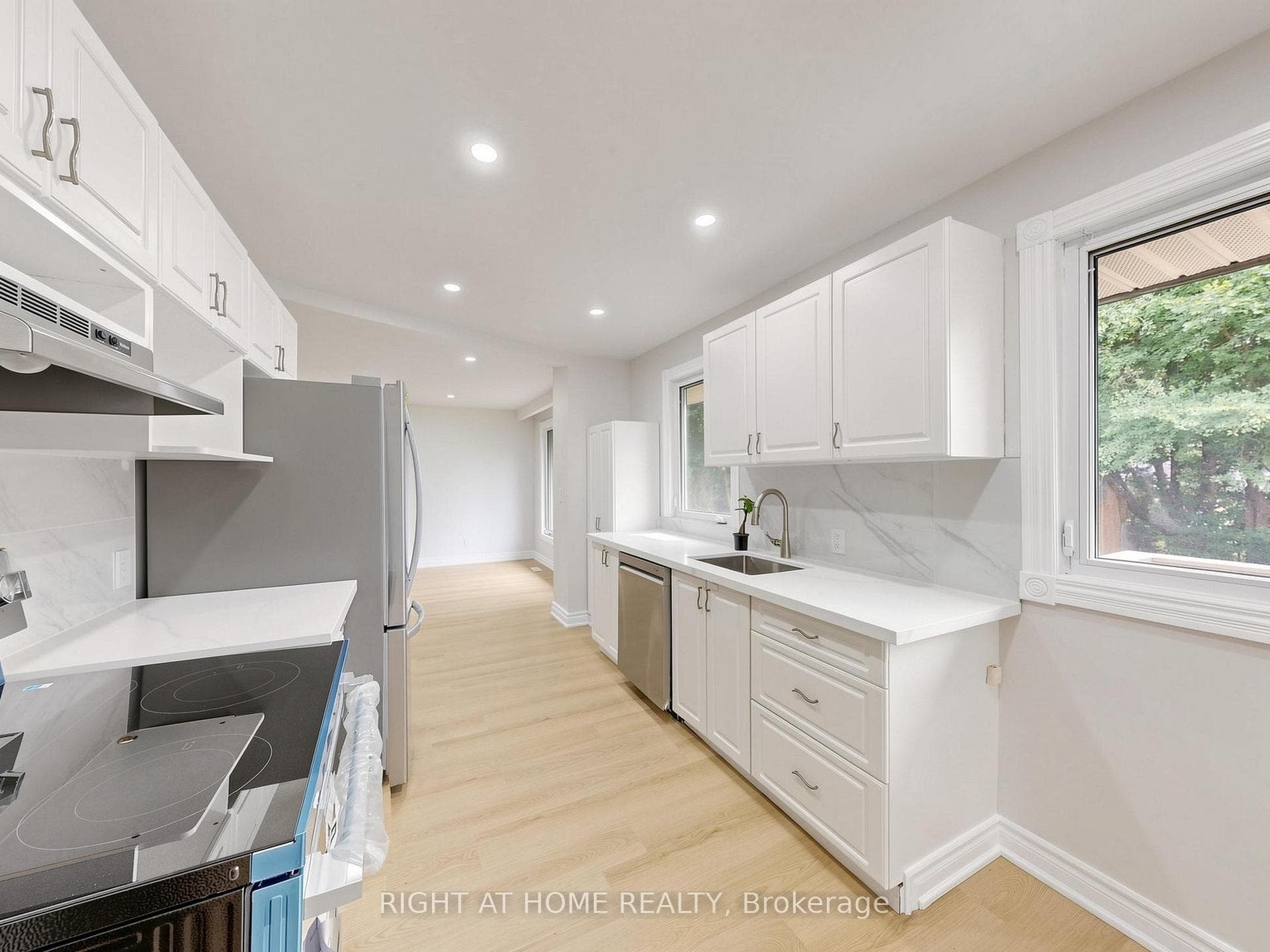 8 Caledonia Road photo 7