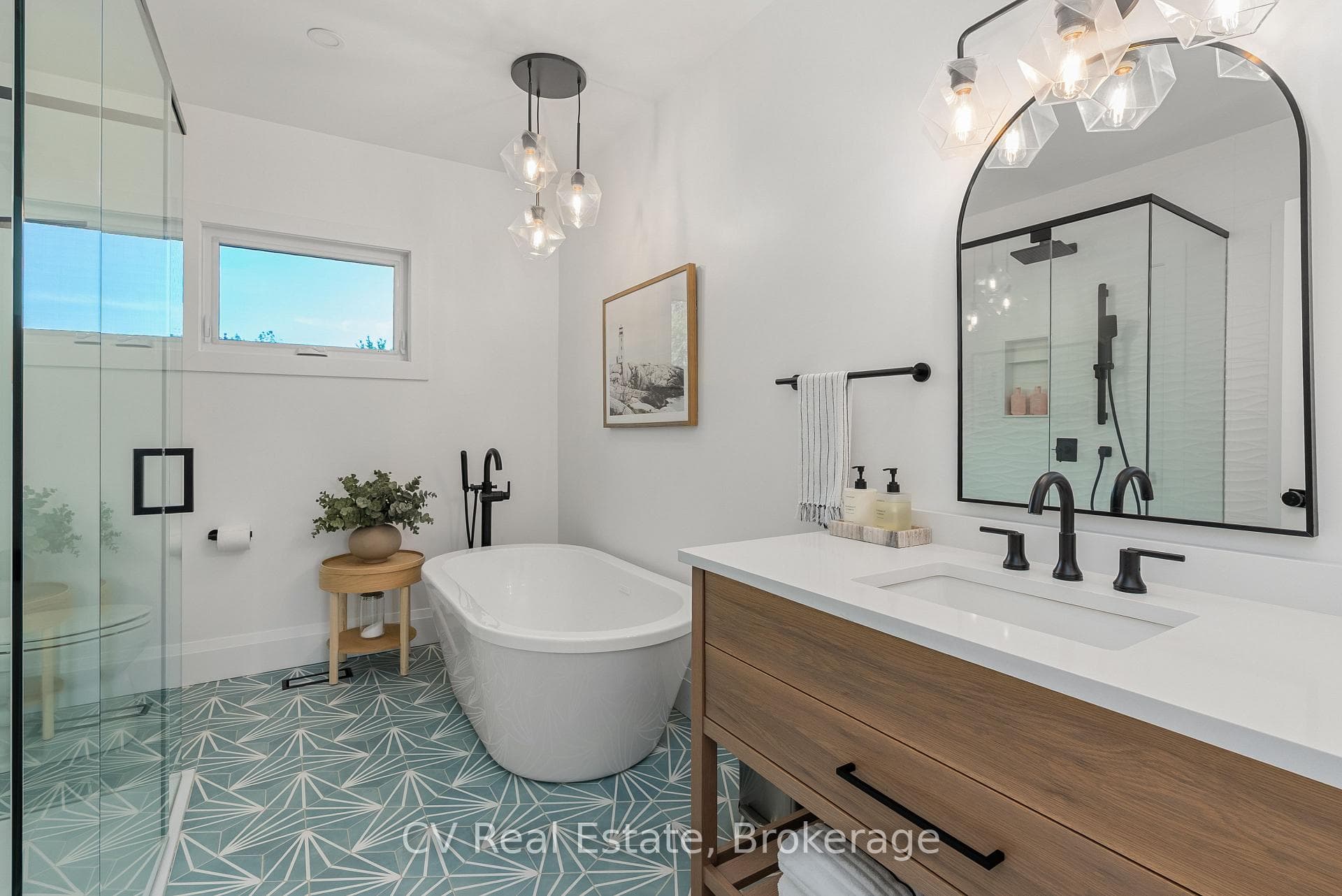 Ensuite for 2nd Main Floor Bedroom