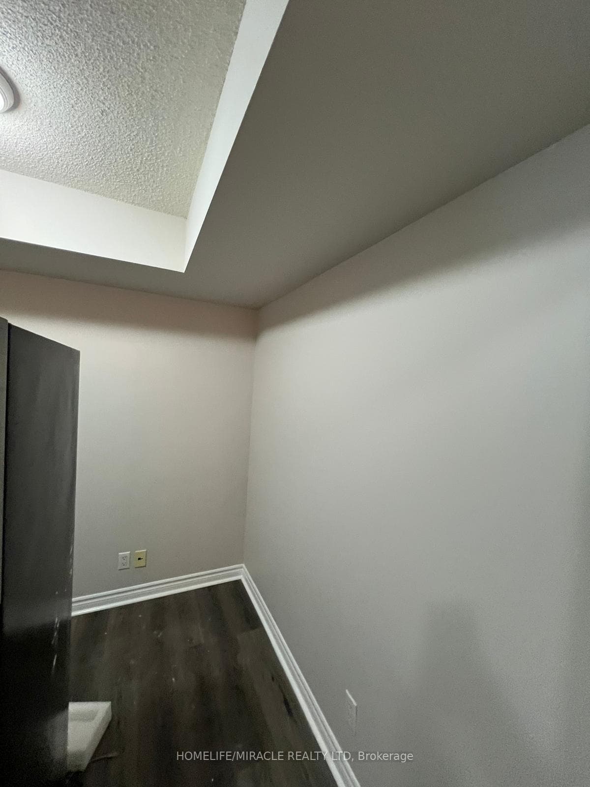 33 Elm Drive Unit 1508 photo 3