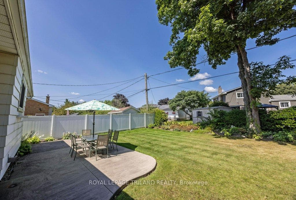 22 St Joseph Street photo 33
