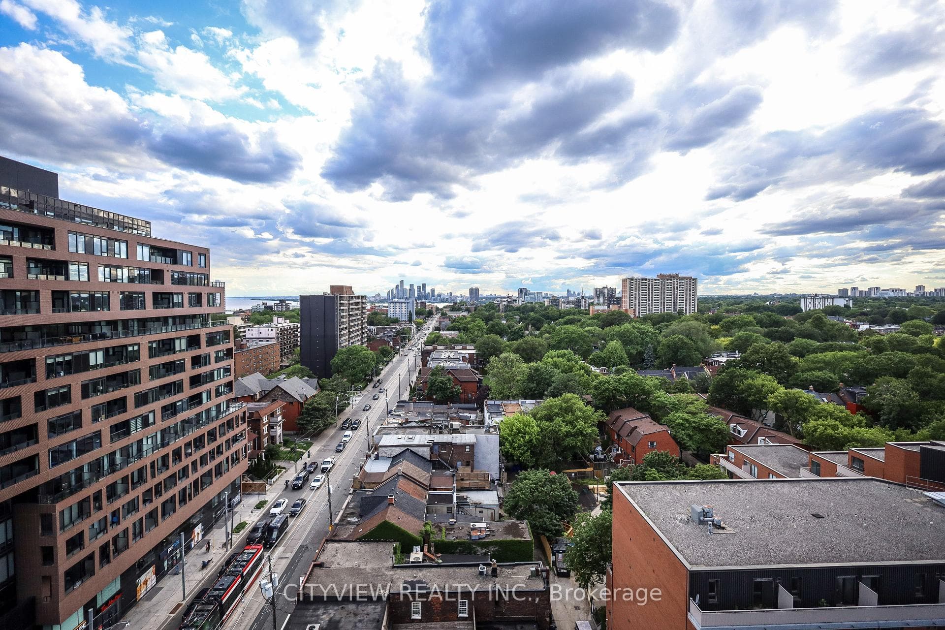 285 Dufferin Street Unit 1121 photo 20