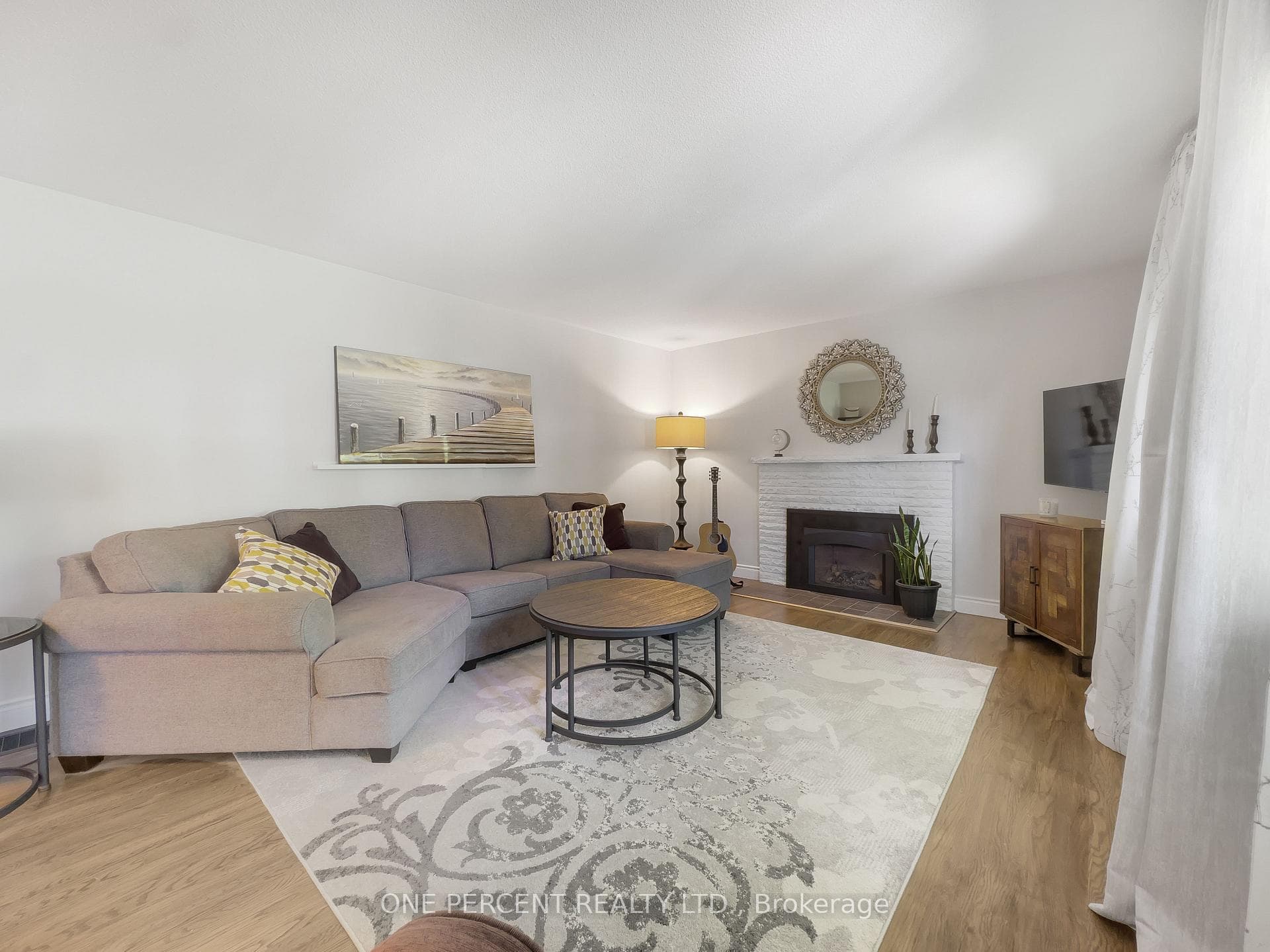 22 BRADGATE Road photo 7