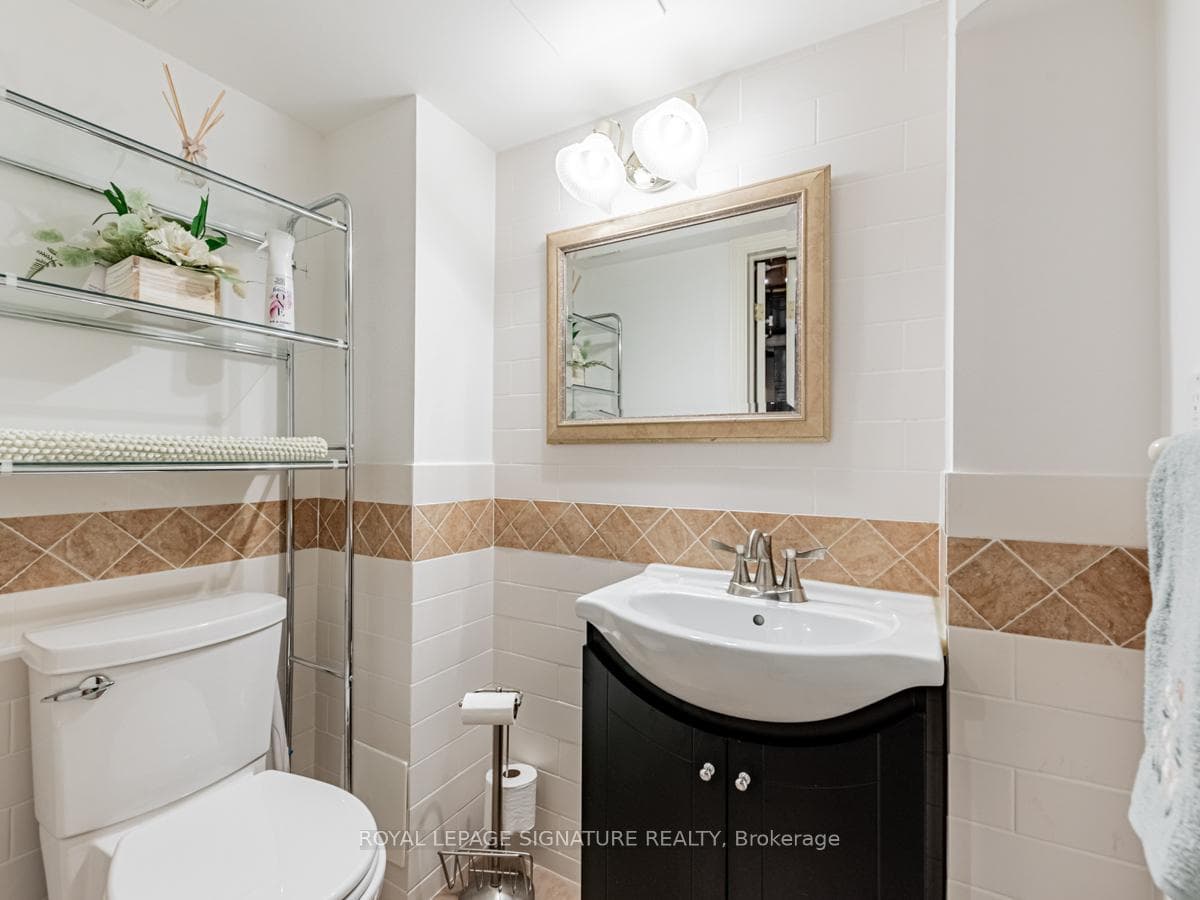 575 Sheppard Avenue photo 29