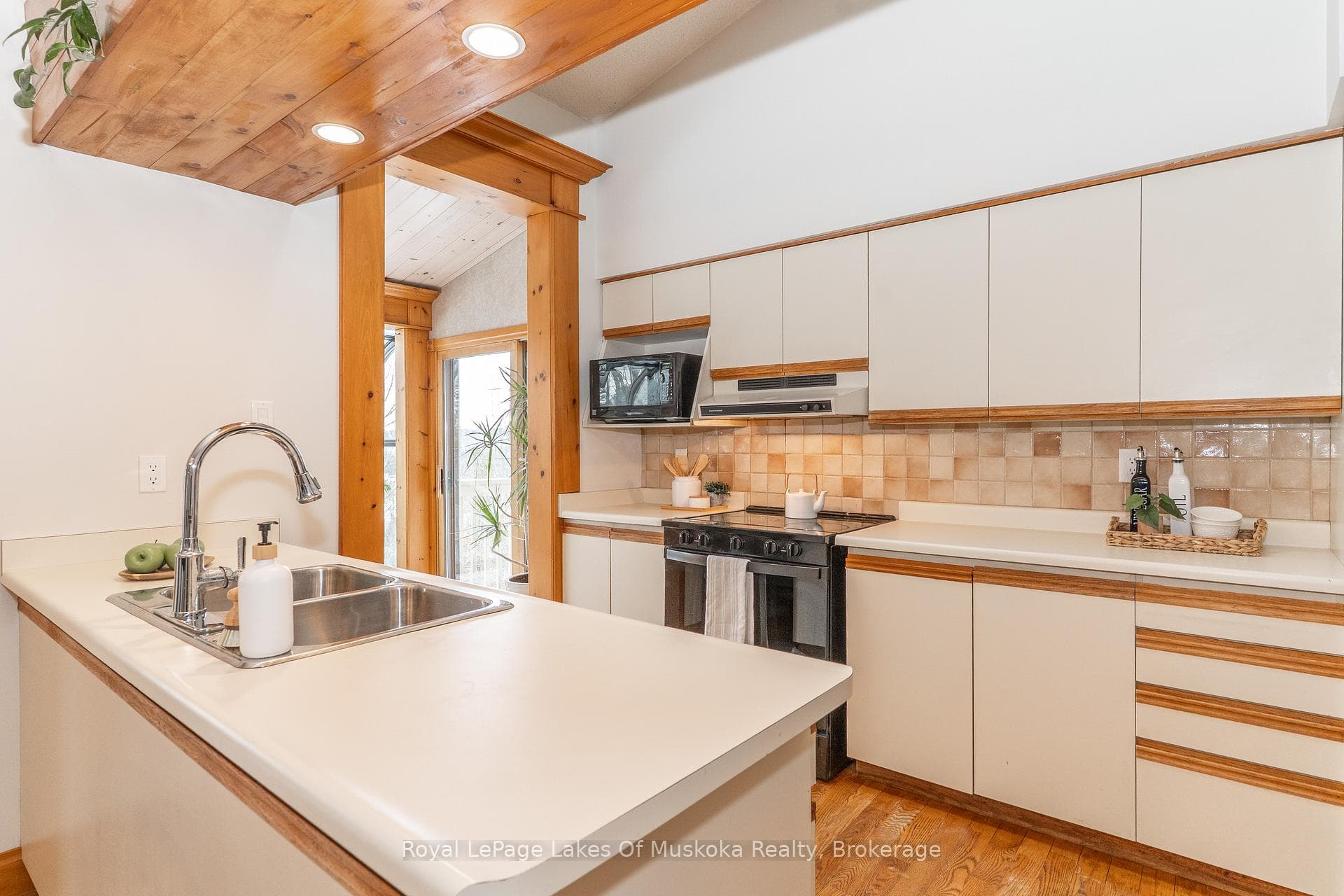 35 Westvale Drive photo 12