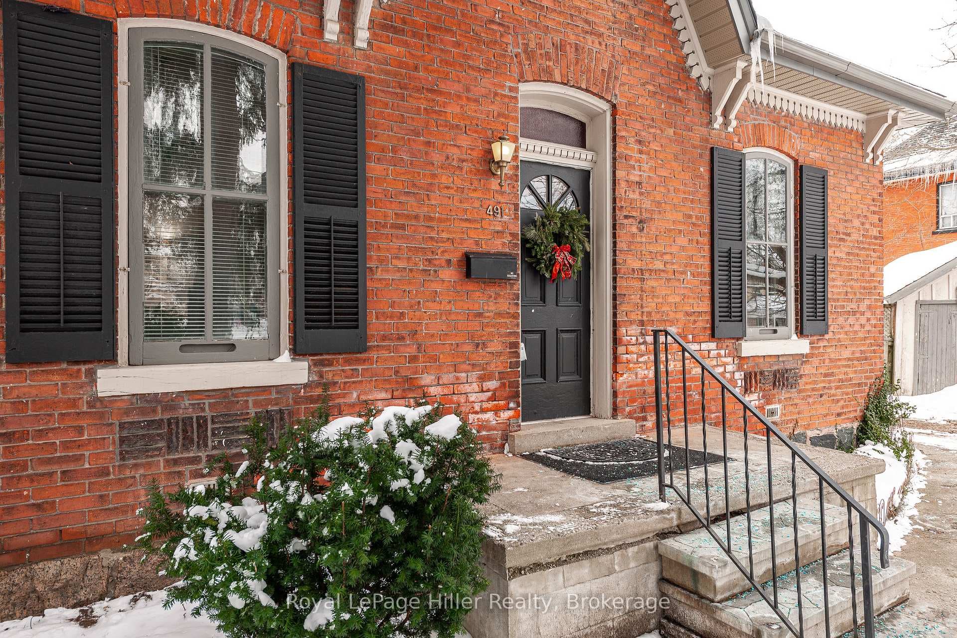 491 Downie Street photo 2