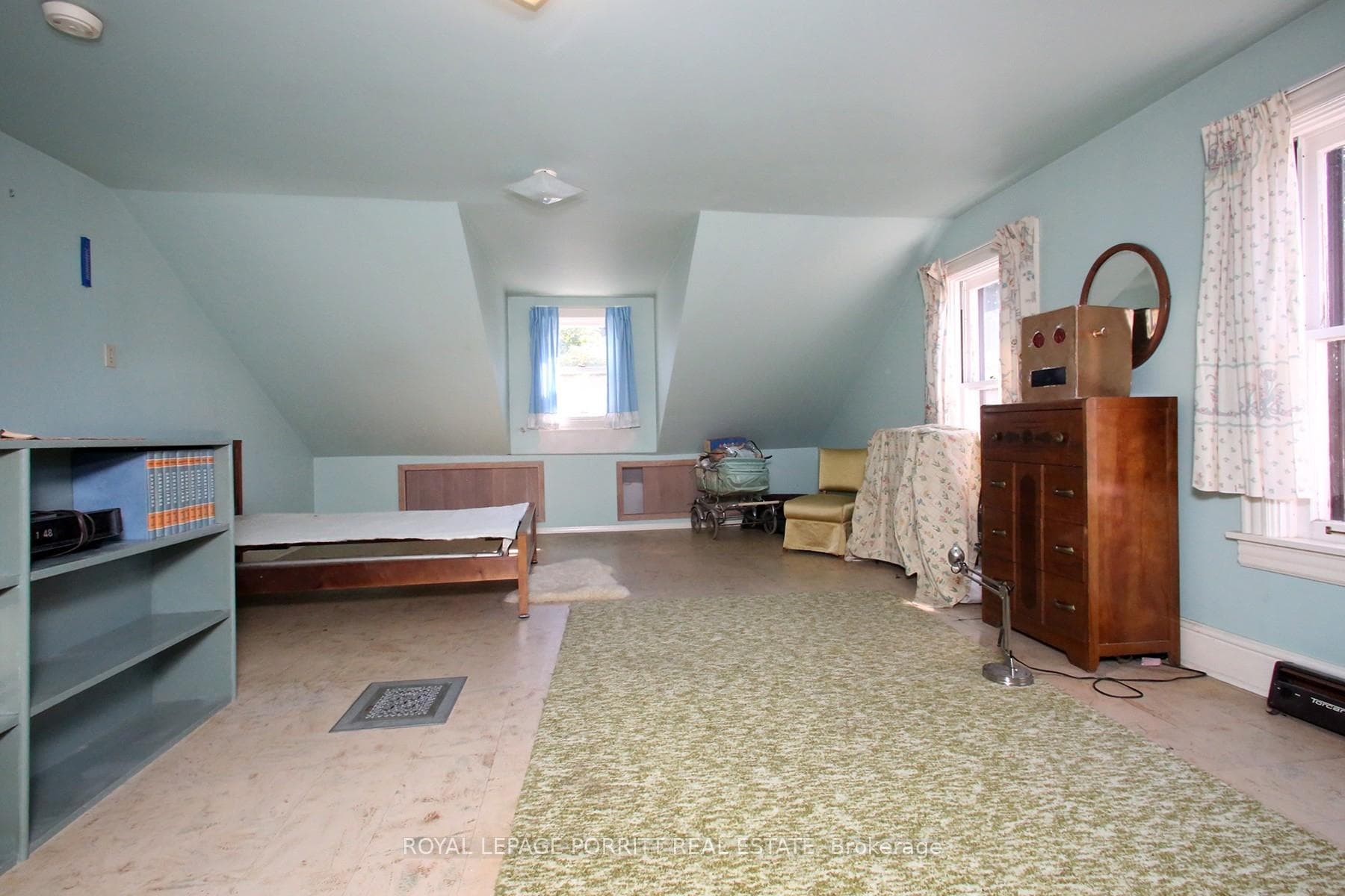 192 Clinton Street photo 18
