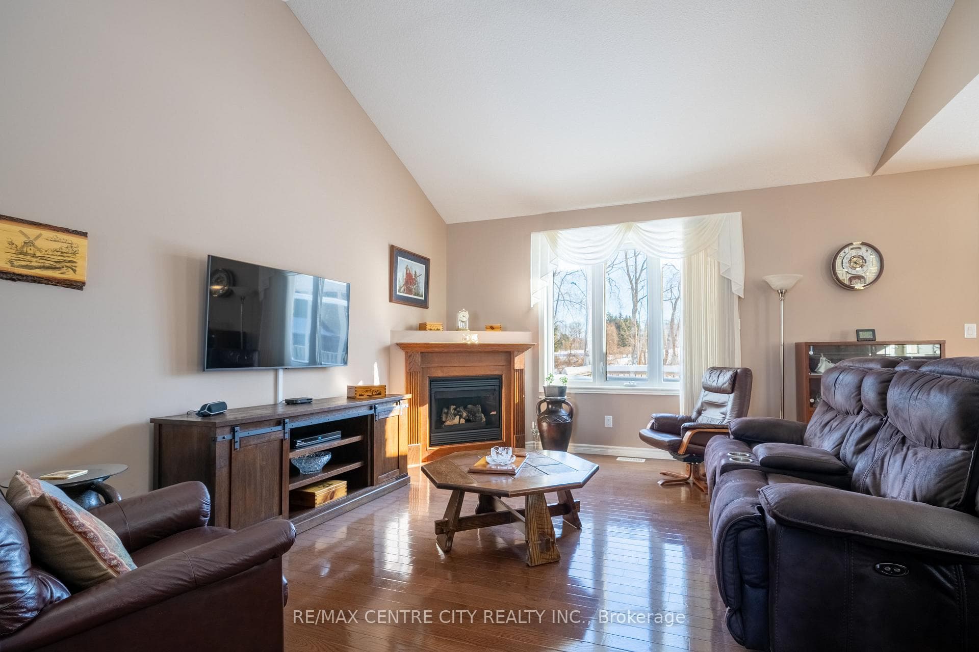 52 Fairview Drive photo 17