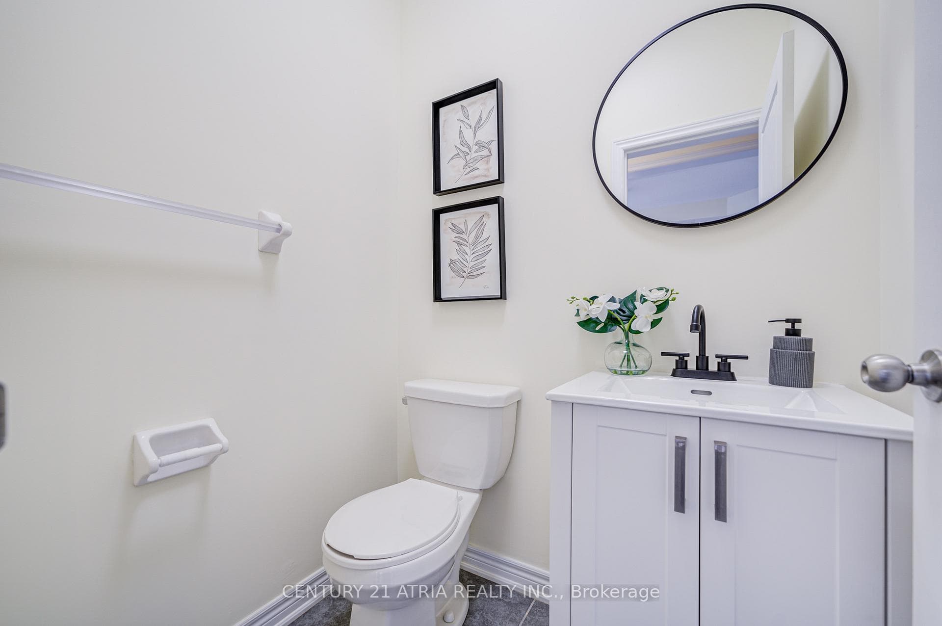 162 Harbord Street photo 8