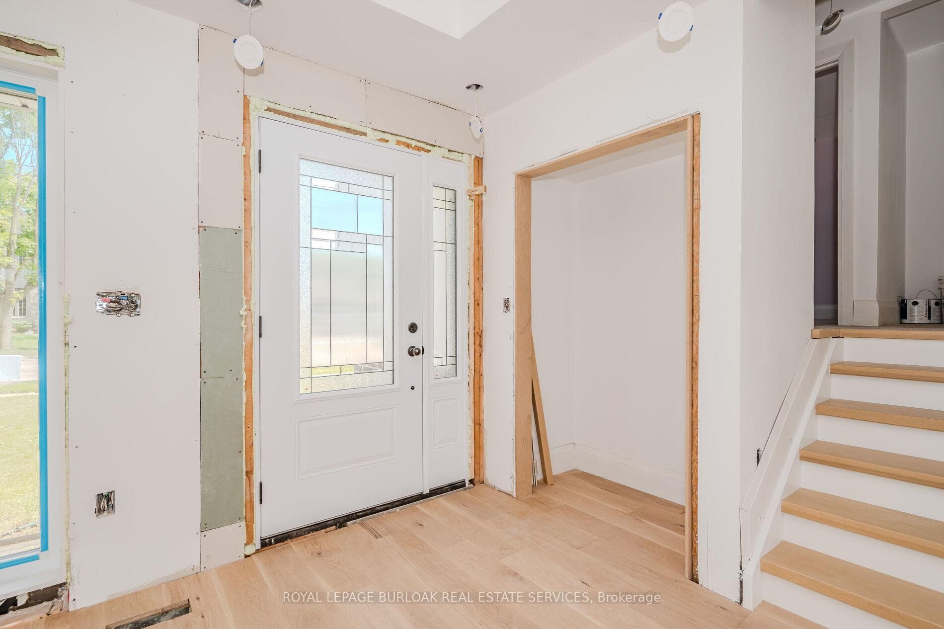 640 Dynes Road photo 6