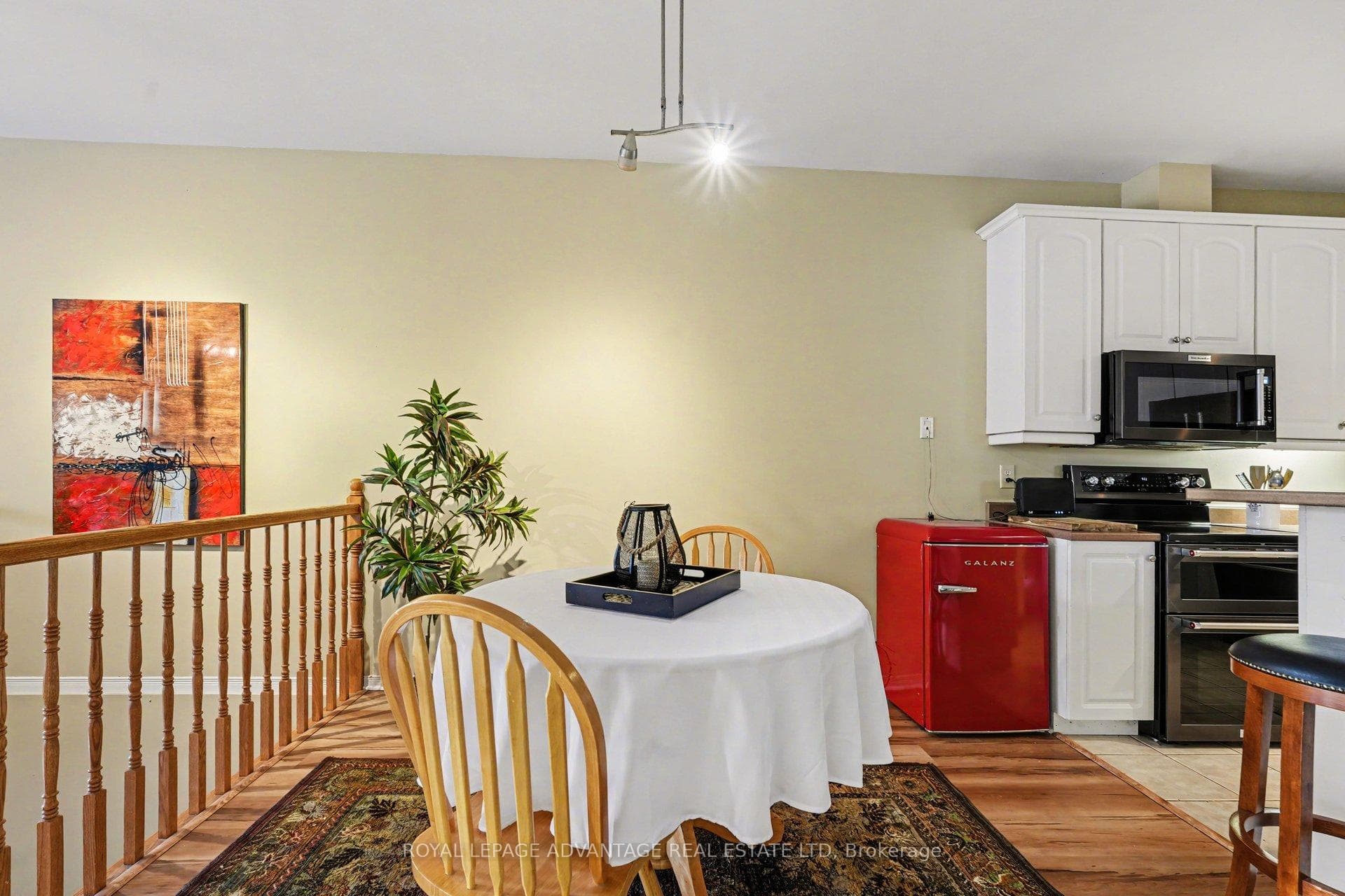 94 Patterson Crescent photo 11