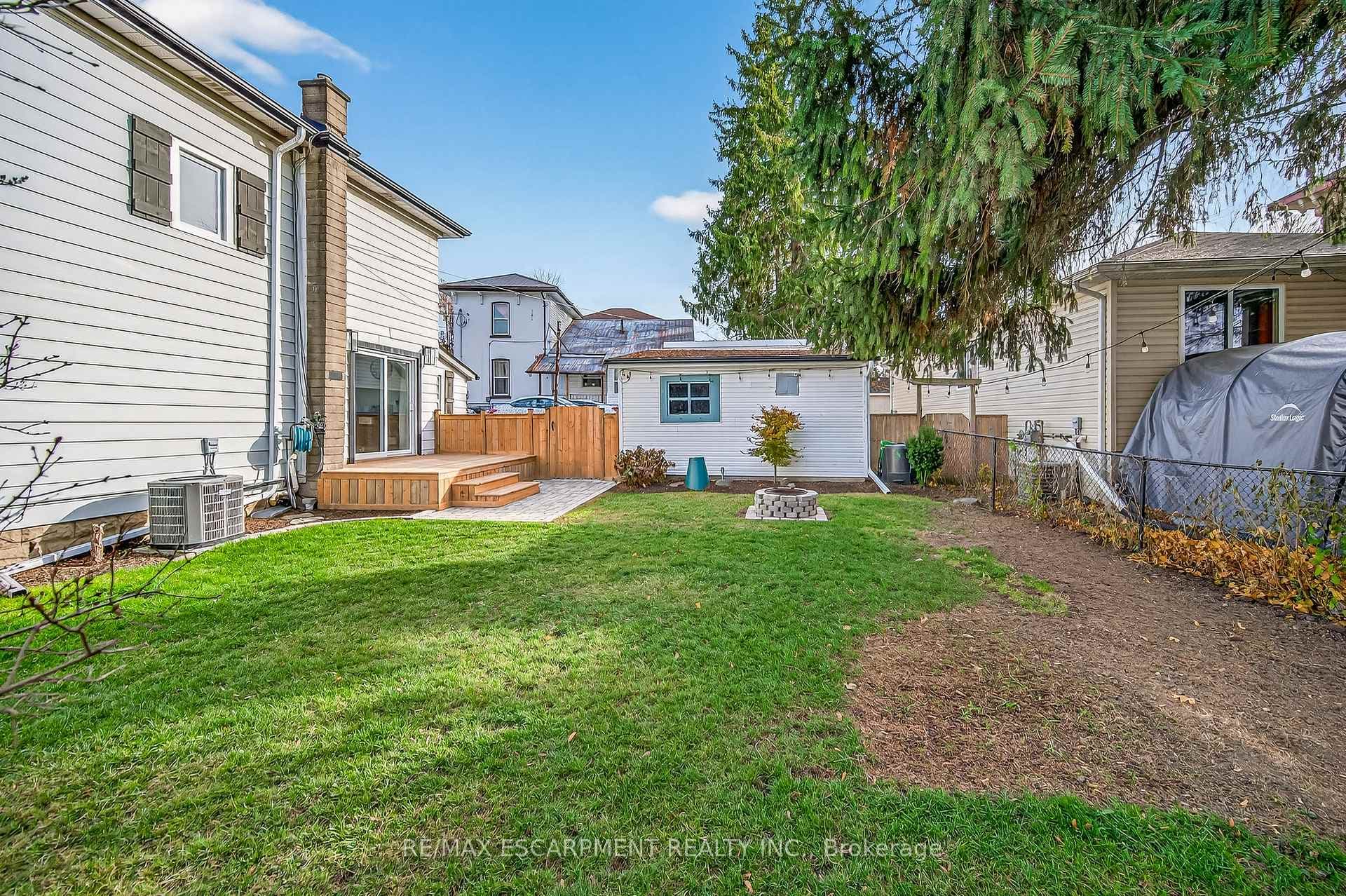 103 Charles Street photo 37