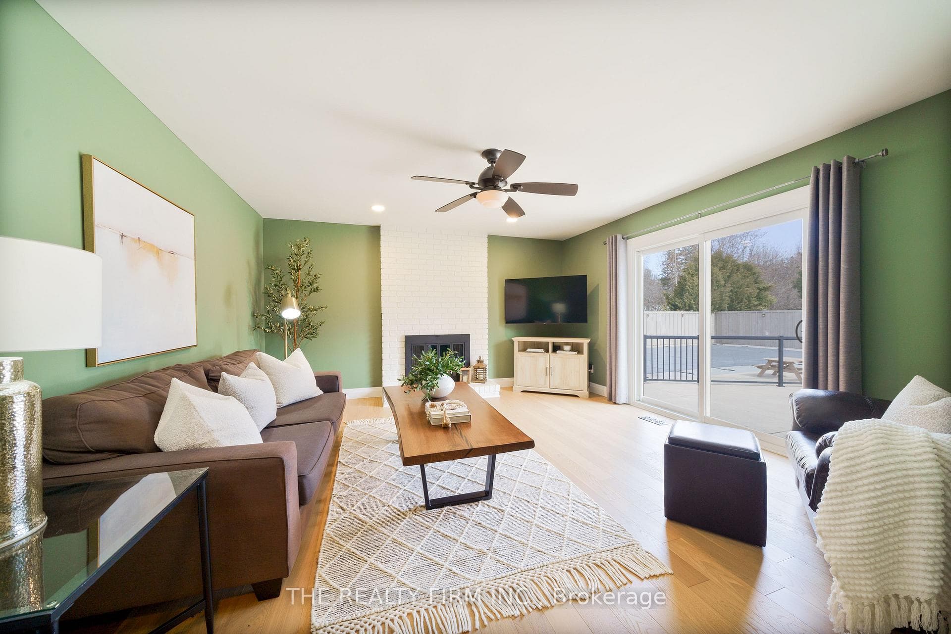 16 Gwendolyn Street photo 15