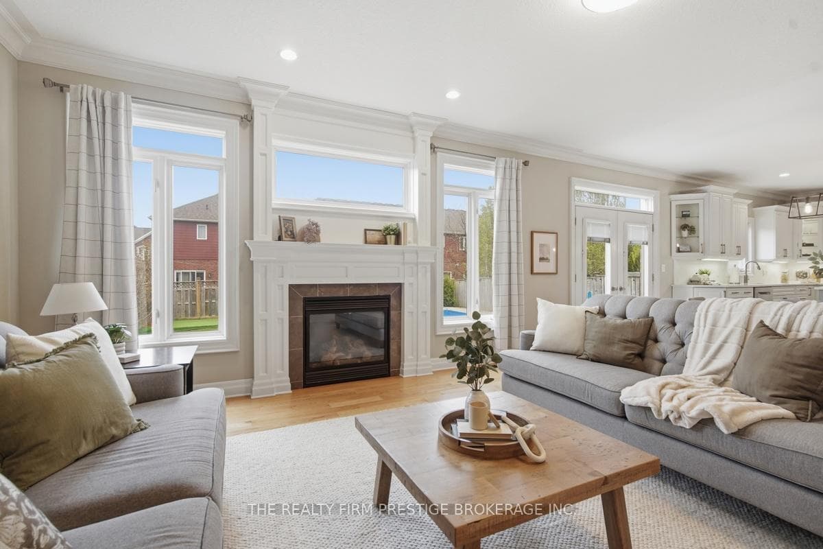 2051 Westpoint Heights photo 18