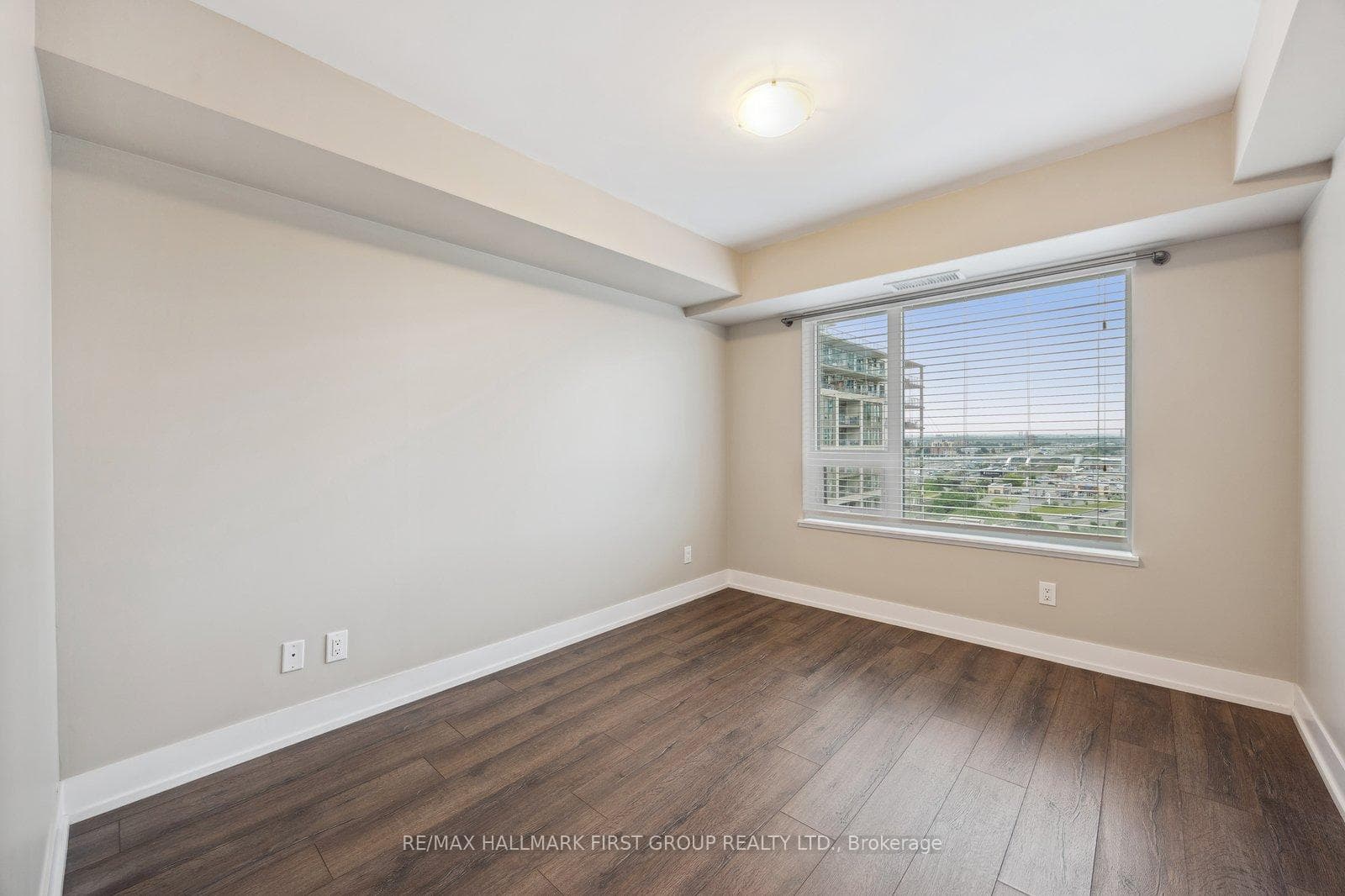1215 Bayly Street Unit 1304 photo 11