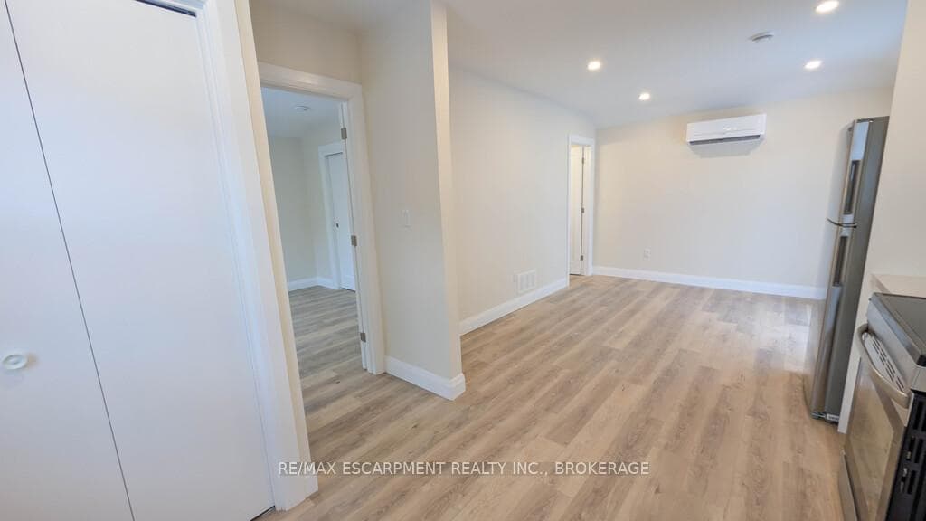 21 Fawell Avenue Unit A photo 3