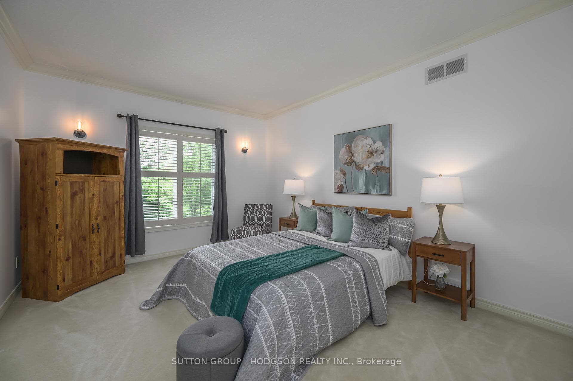 106 Fitzwilliam Boulevard photo 24