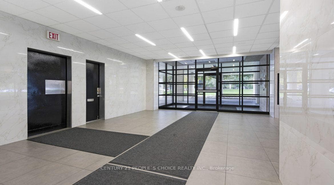 21 Welsford Gardens Unit 207 photo 3