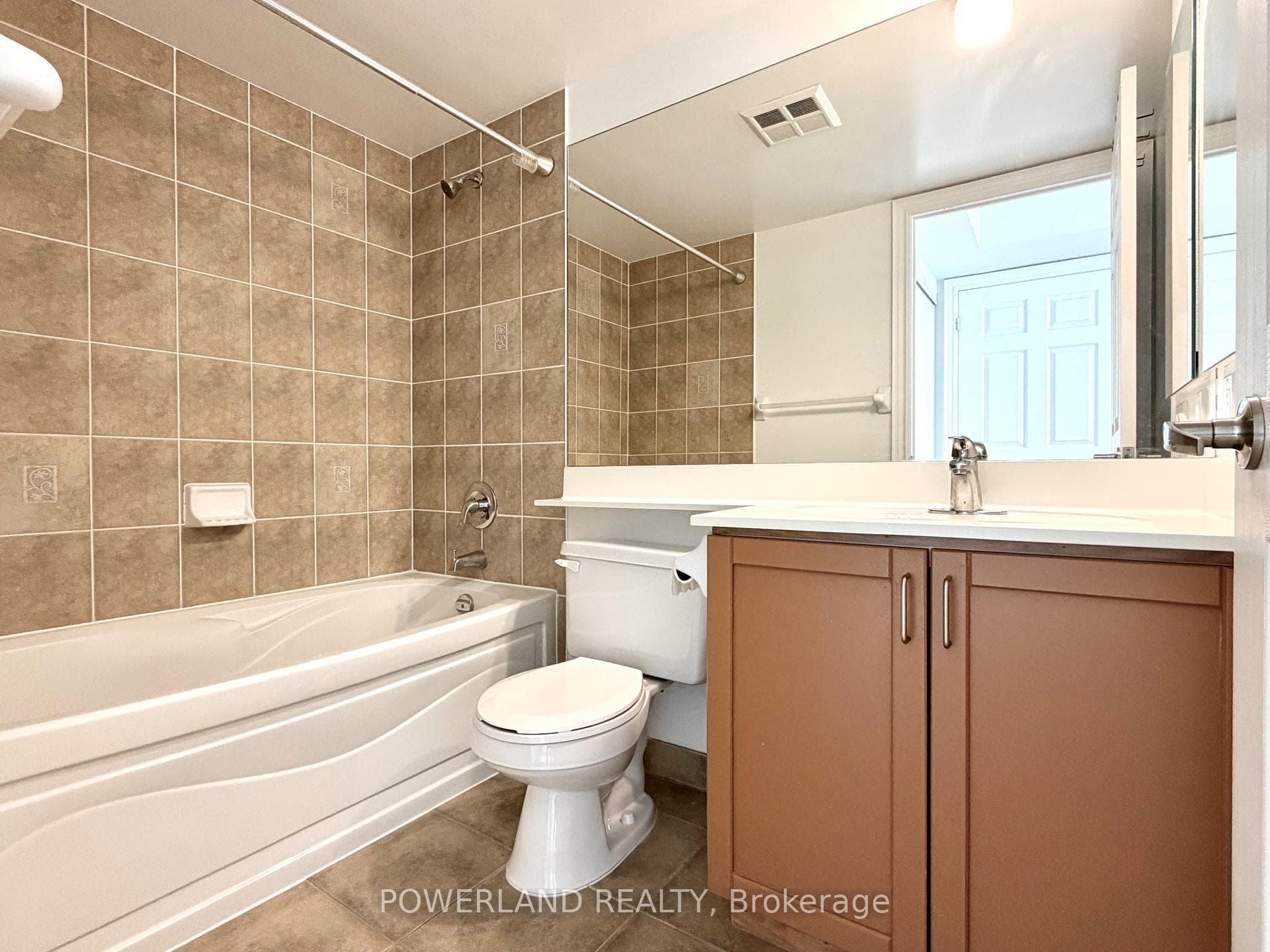 33 Cox Boulevard Unit 1521 photo 17