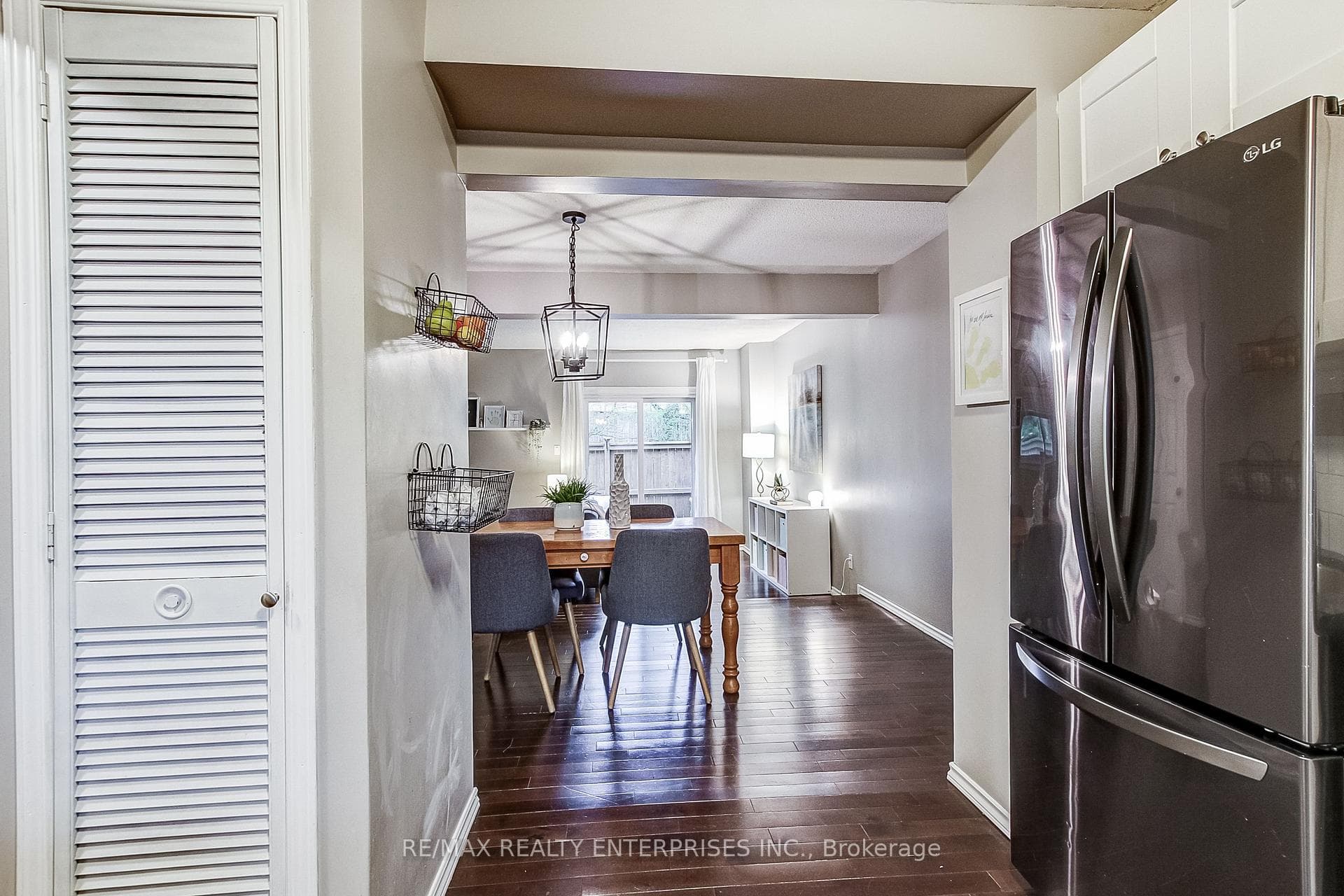 1306 Guelph Line Unit 2 photo 12
