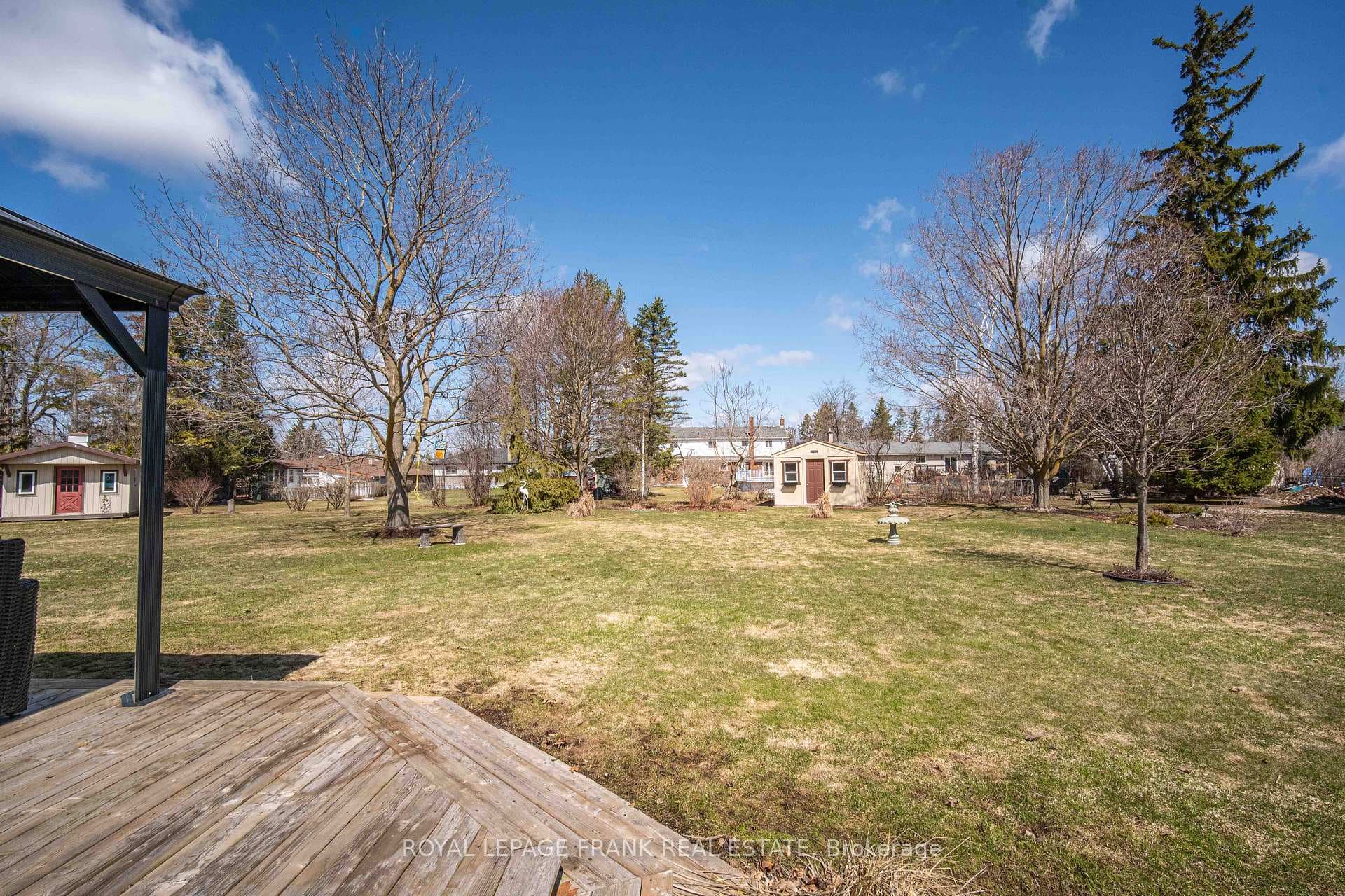 832 Parkhill Road photo 36