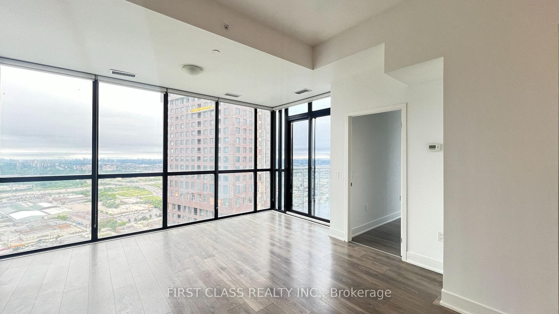 2916 Highway 7 Road Unit 3703 photo 3