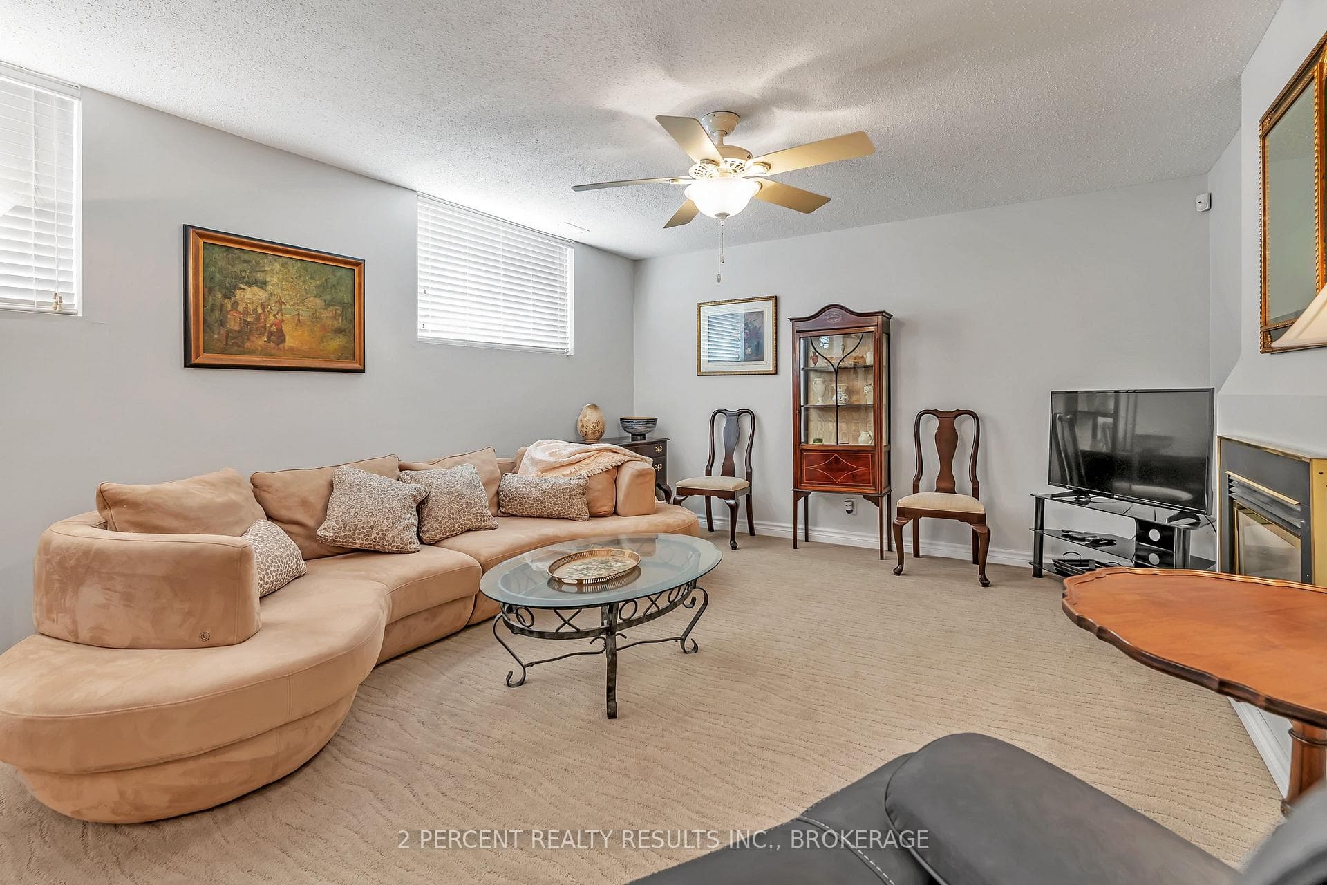 935 Brodie Avenue photo 31
