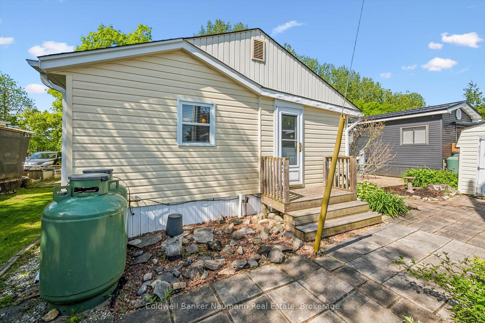 407 Teak Trail photo 25