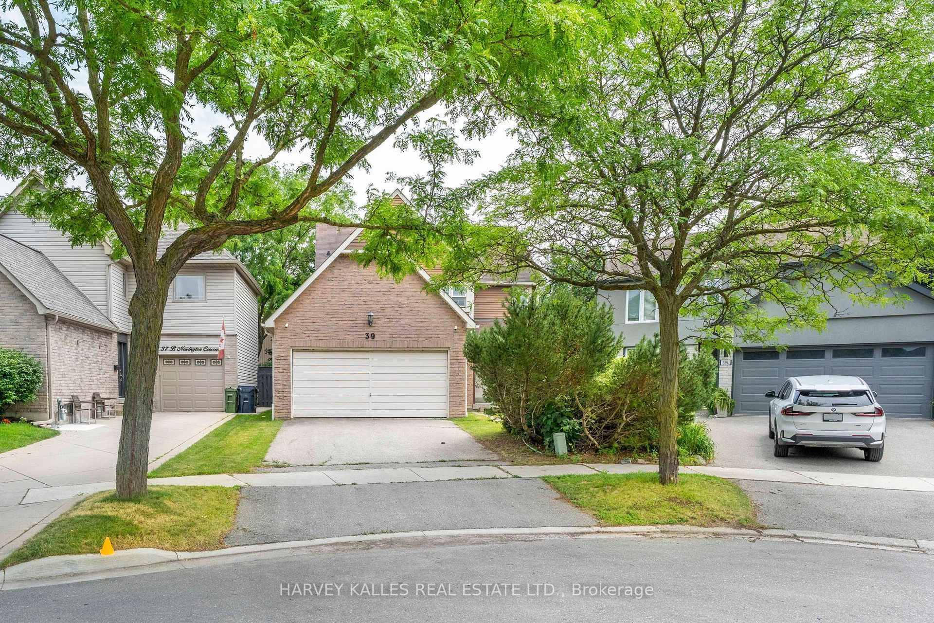 39 Newington Crescent photo 2