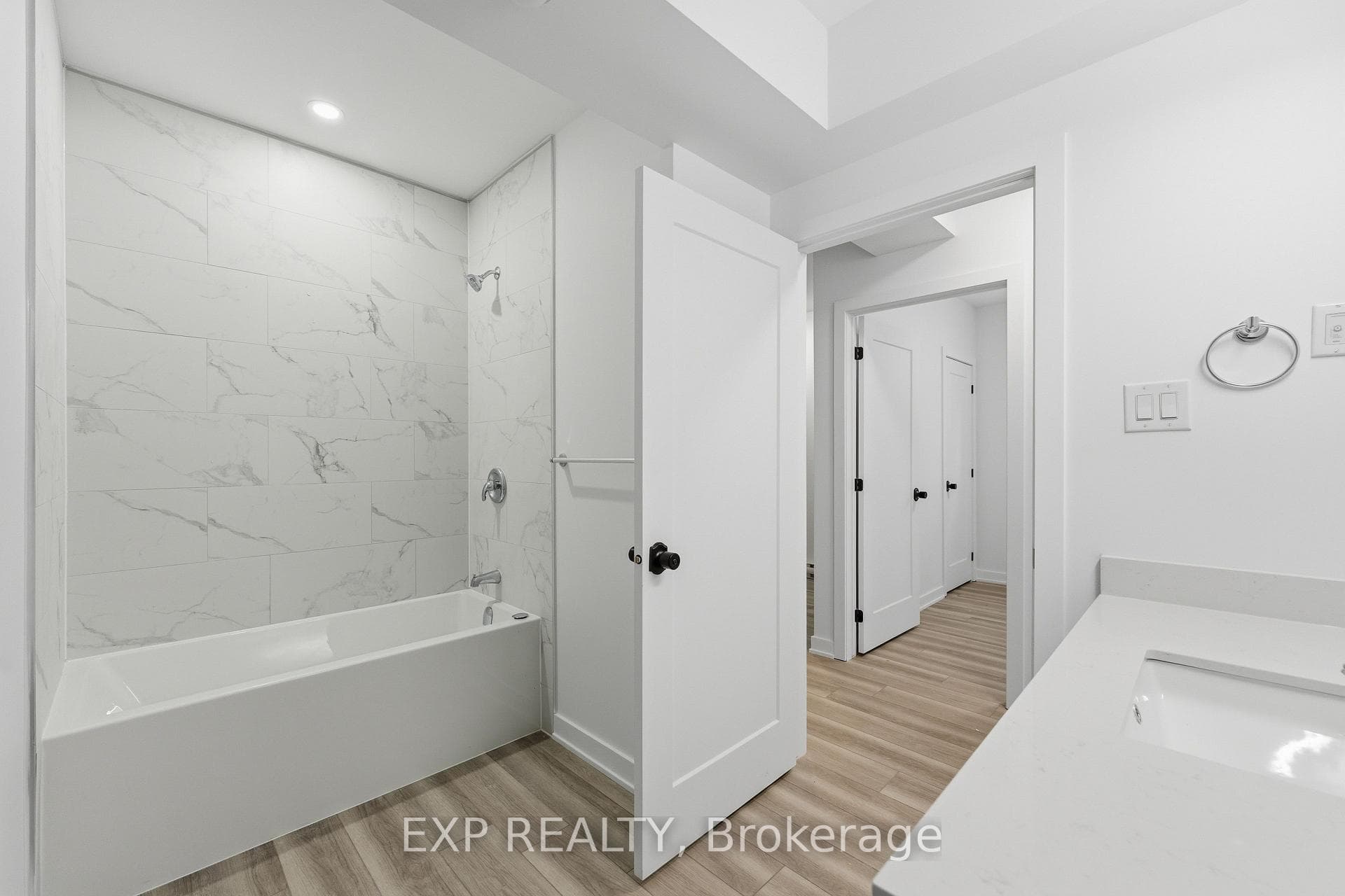 1373 Louis Lane Unit C photo 15