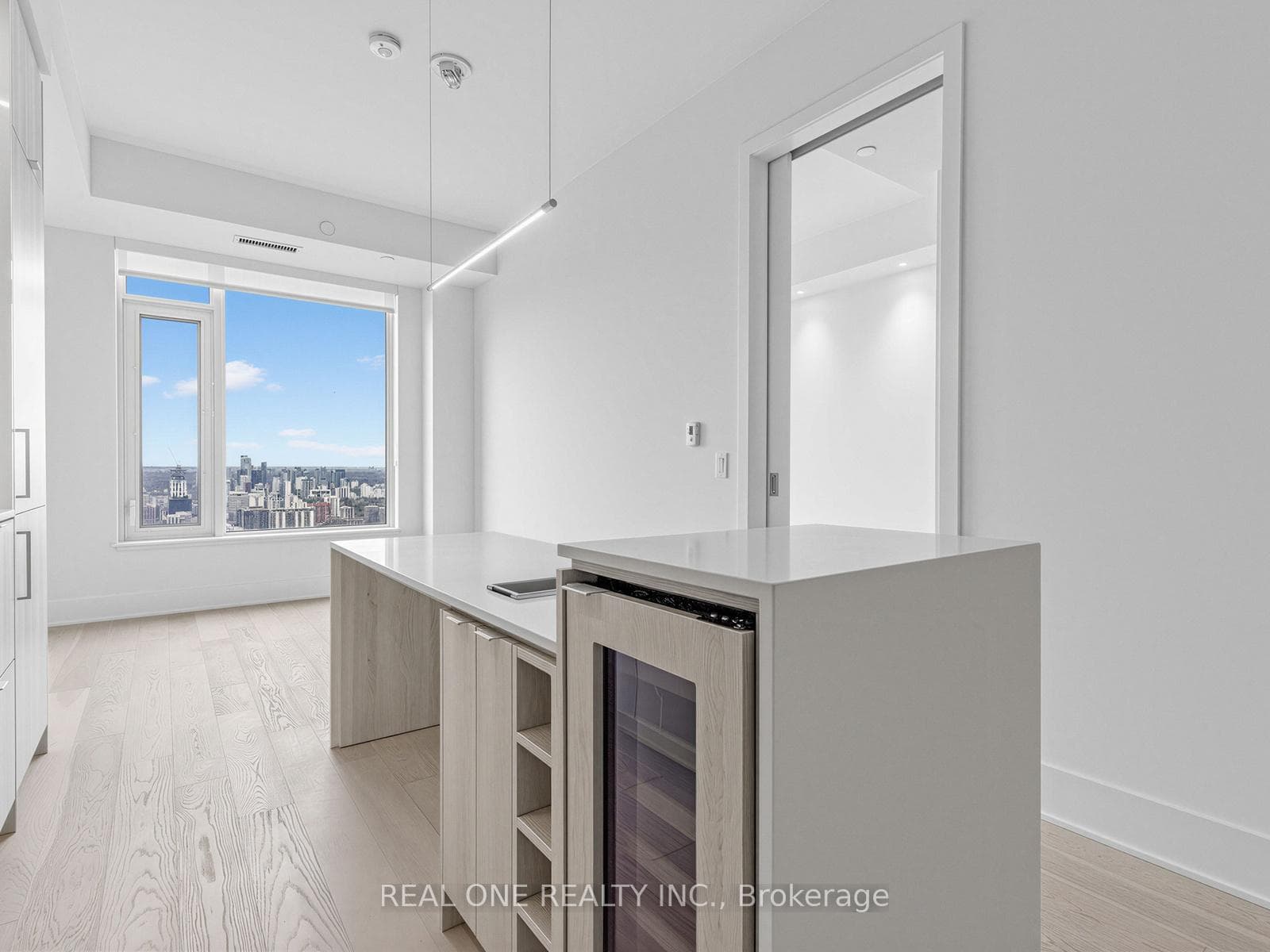11 Yorkville Avenue Unit 5703 photo 12