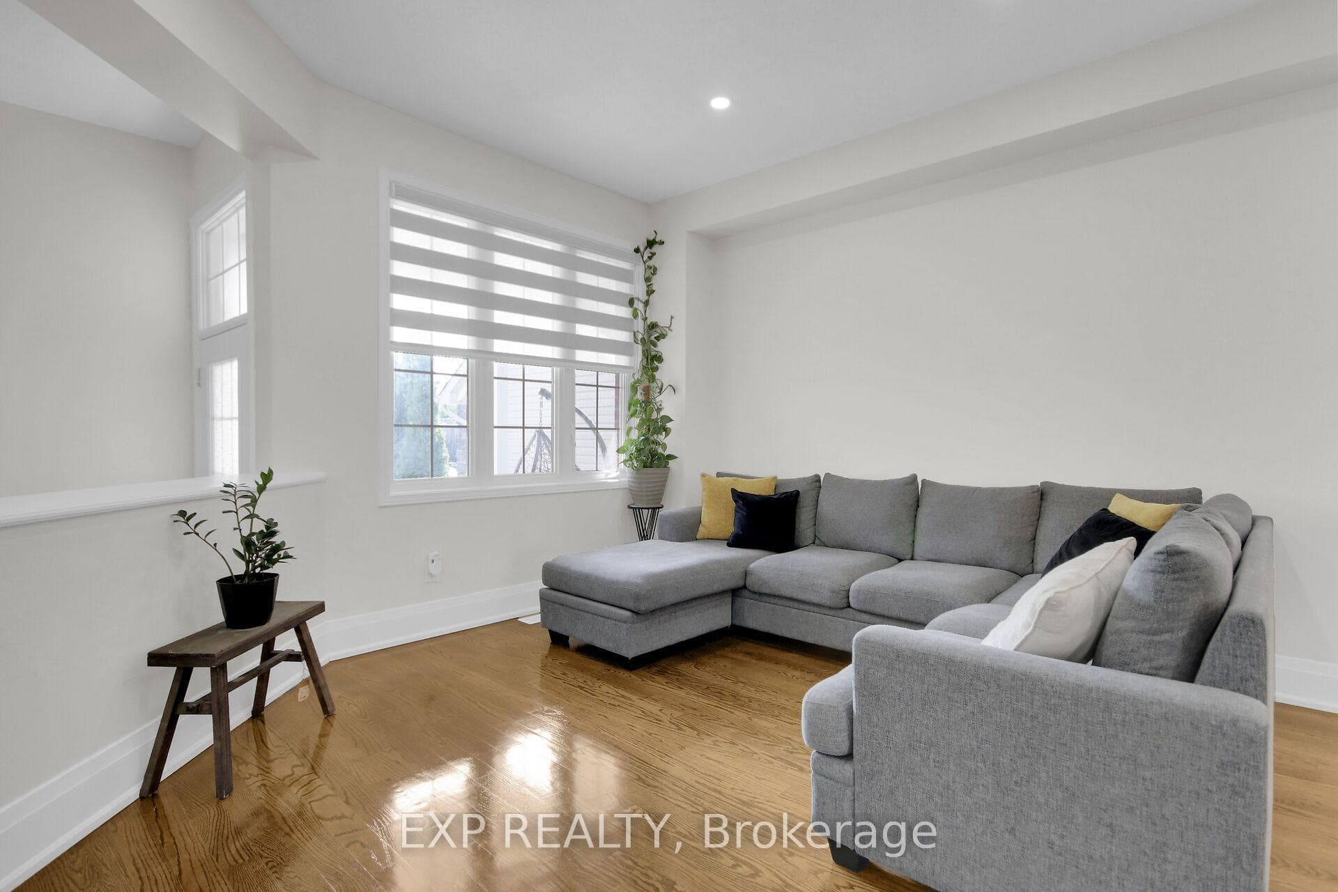 860 Percifor Way photo 5