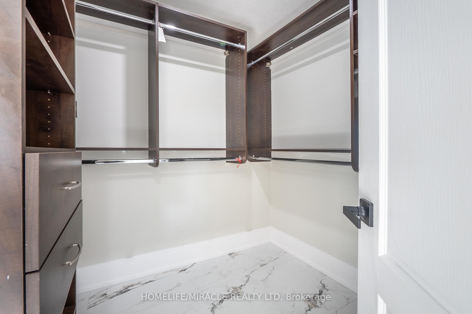 466 Nautical Boulevard photo 38