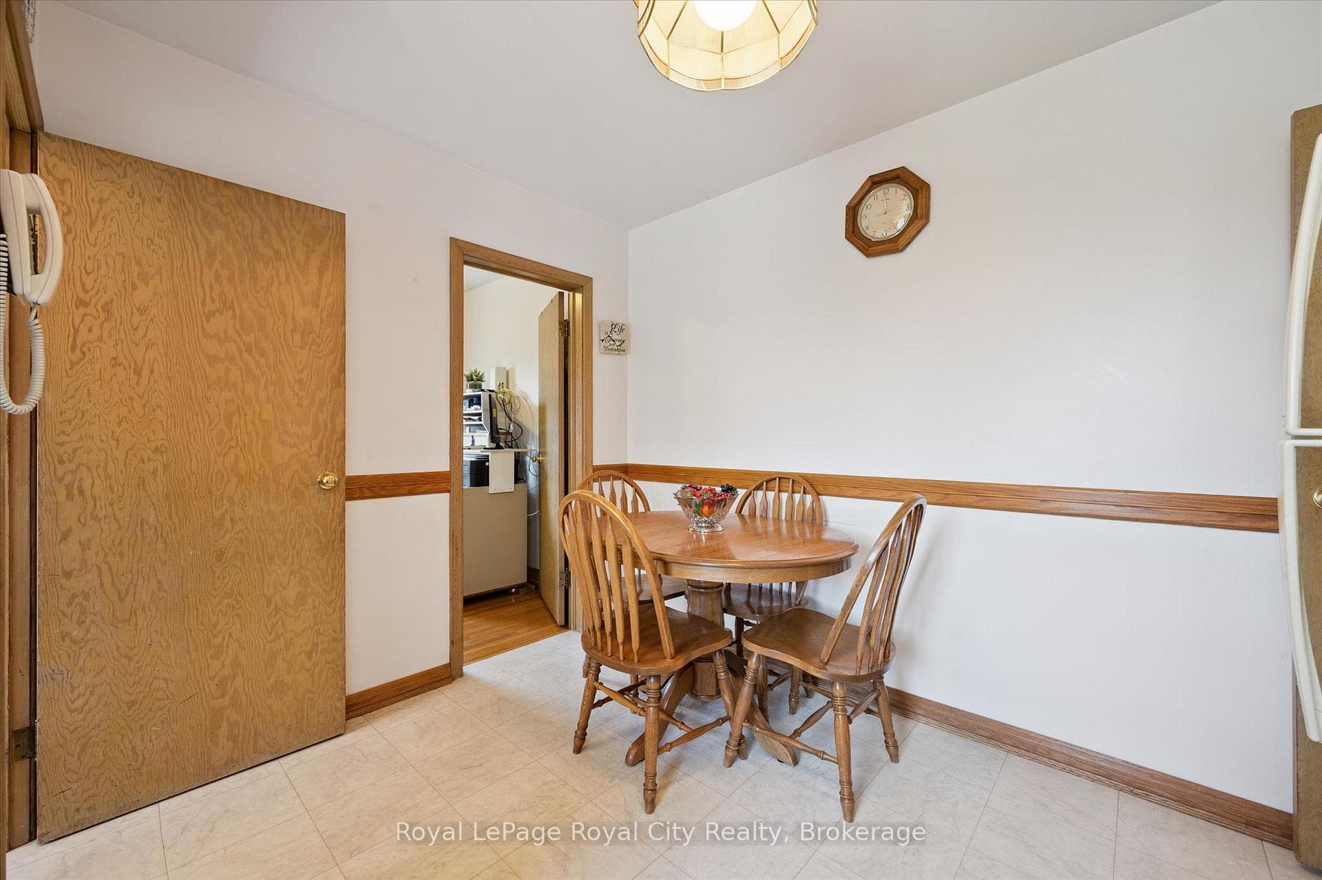 133 Emma Street photo 15
