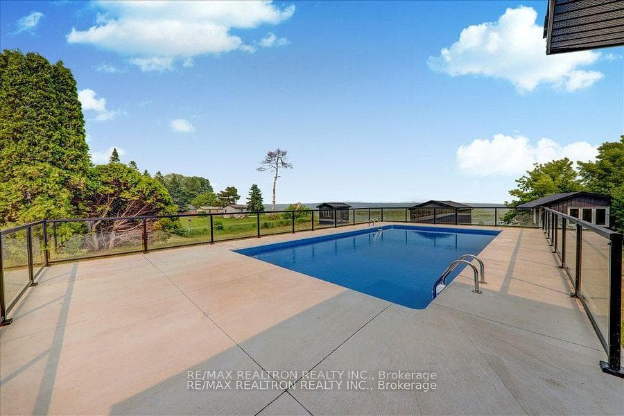 47 Newman Road photo 40