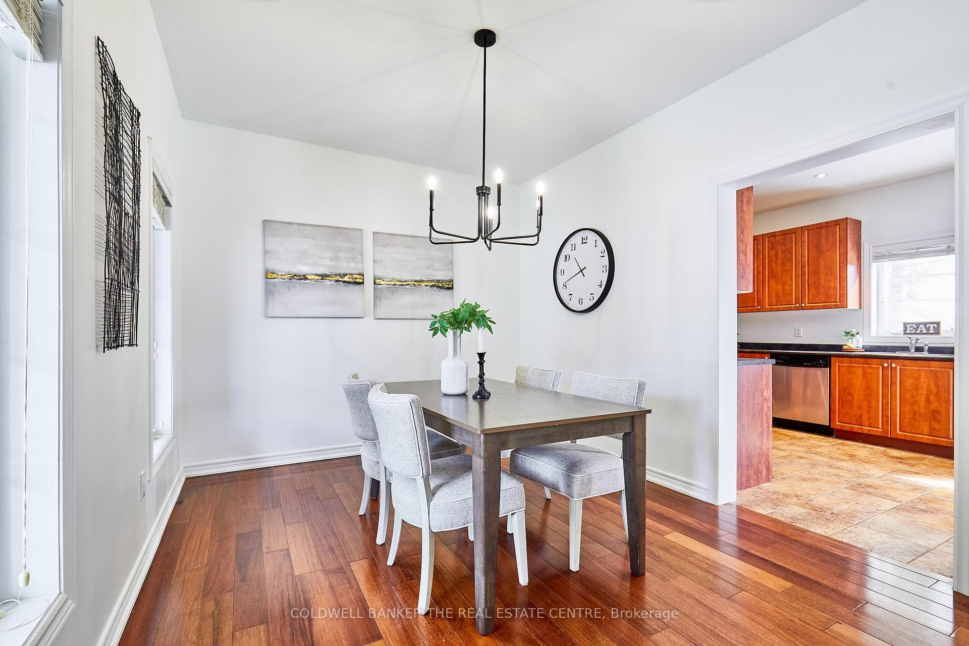 15 Windsor Drive photo 4