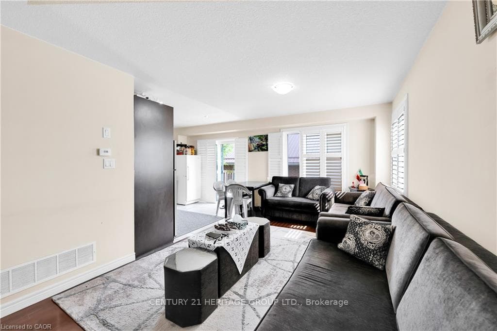 1354 Upper Sherman Avenue photo 5