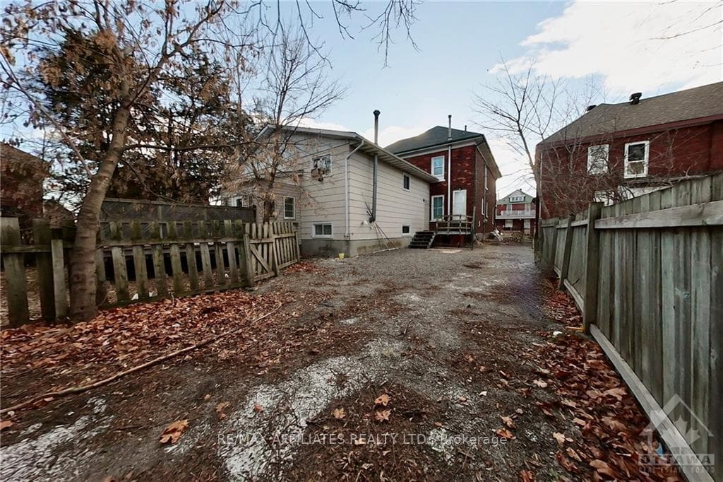 35 WINNIFRED Street photo 28