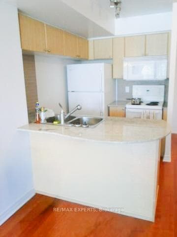 763 Bay Street Unit 2914 photo 11