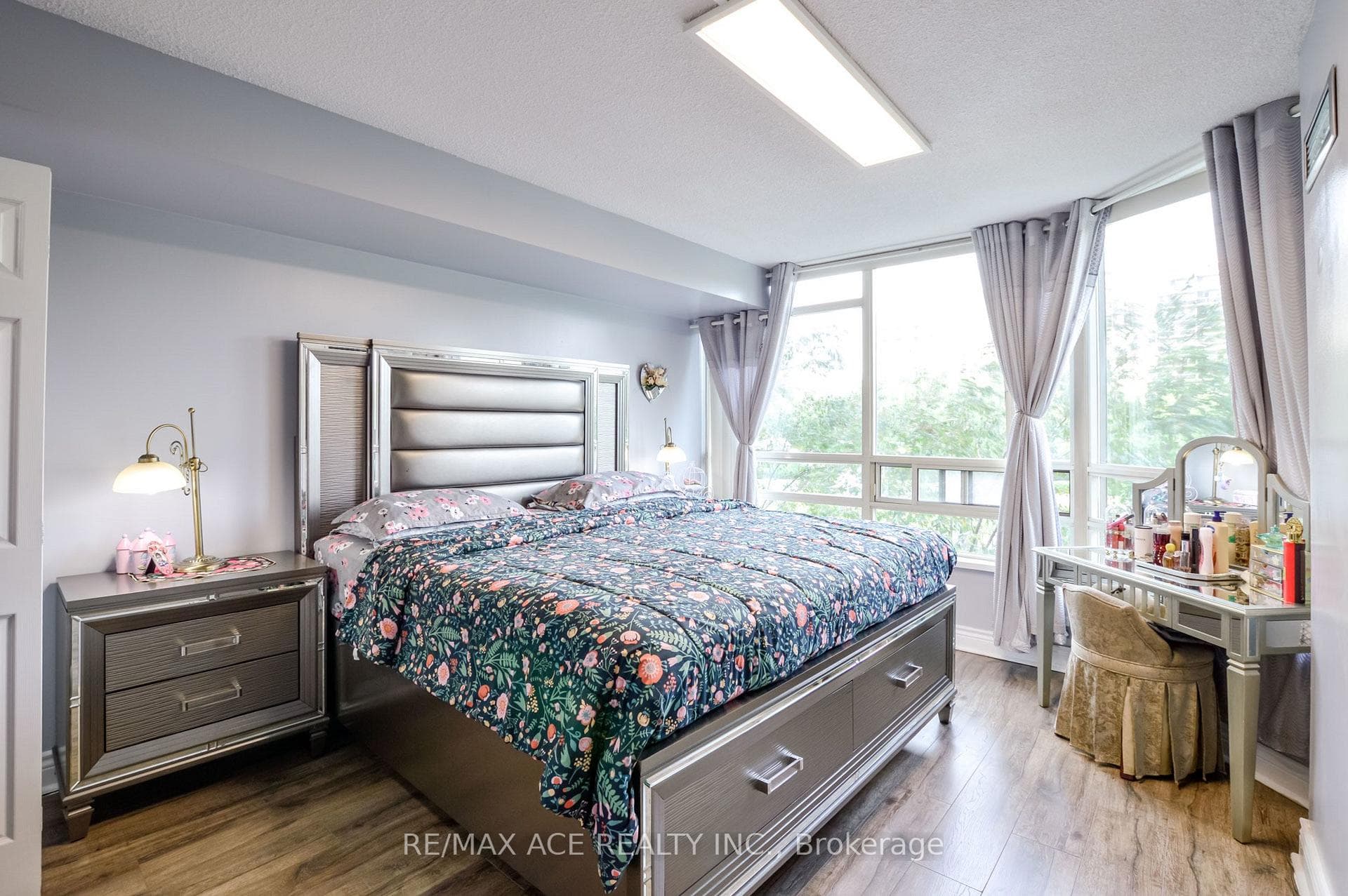 75 King Street Unit 201 photo 17
