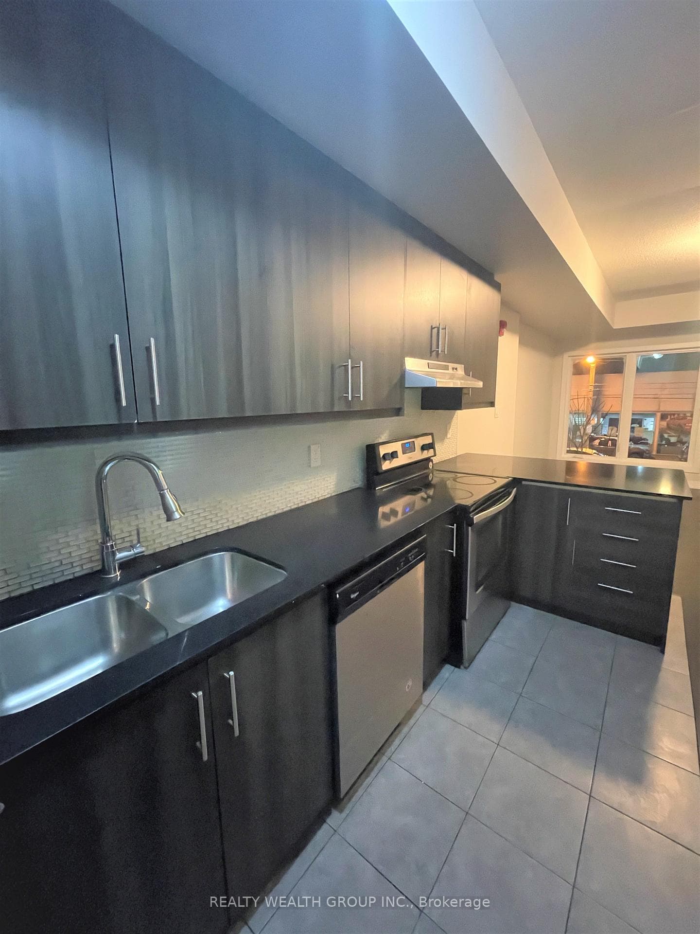 2059 Weston Road Unit 44 photo 4