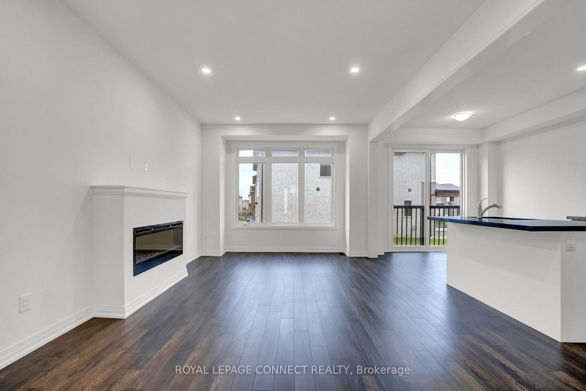 110 Armilia Place photo 7