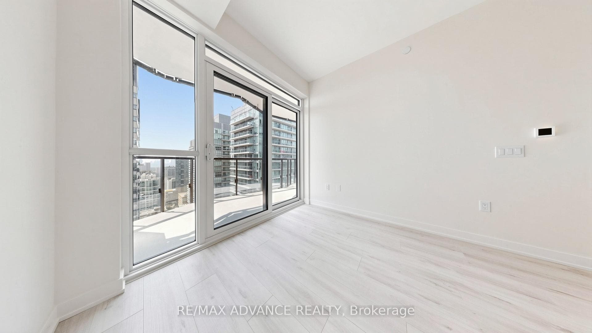 110 Broadway Avenue Unit 3013 photo 13