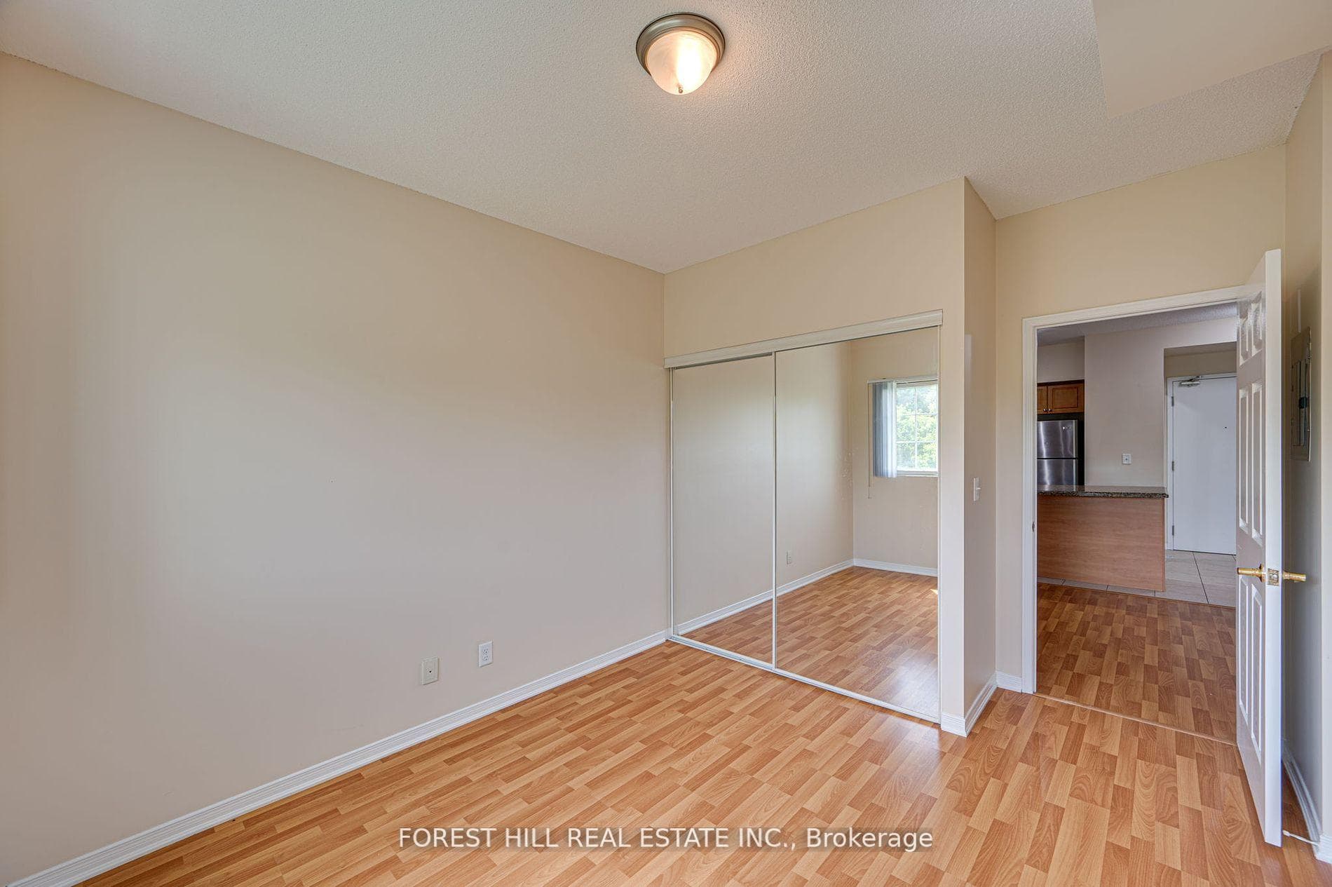9451 Jane Street Unit 308 photo 18