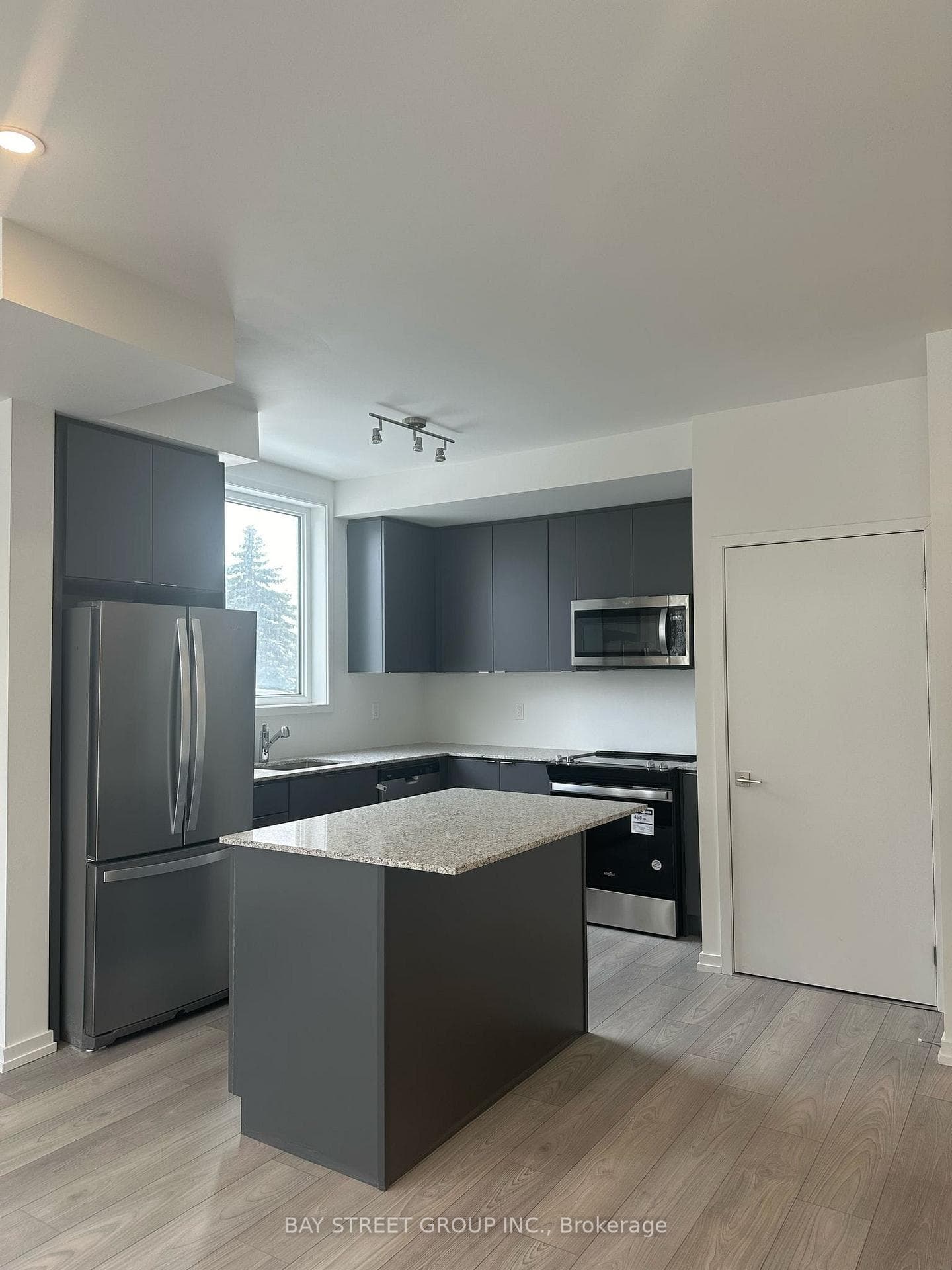 24 Lytham Green Circle Unit 30 photo 1