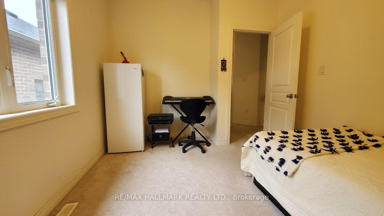 19 Chouinard Way Unit #Main&2nd photo 21