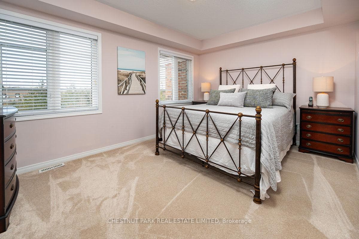 66 Chapman Court photo 13