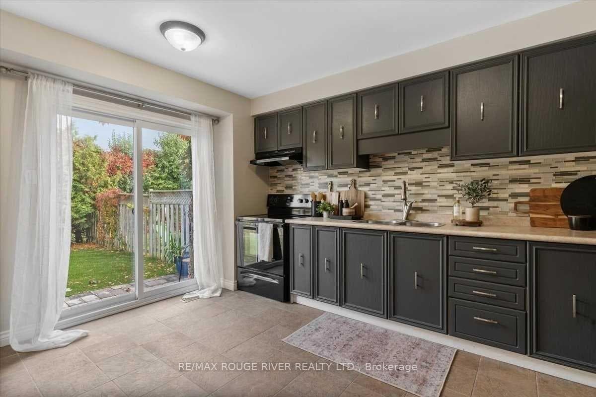 7 Inglis Avenue Unit Main photo 8