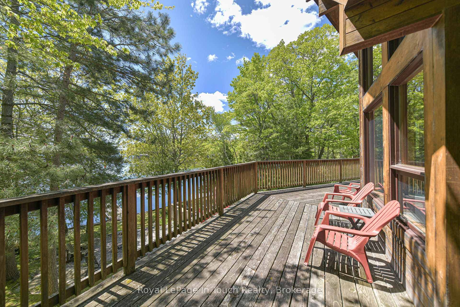 96 Millard Drive photo 35